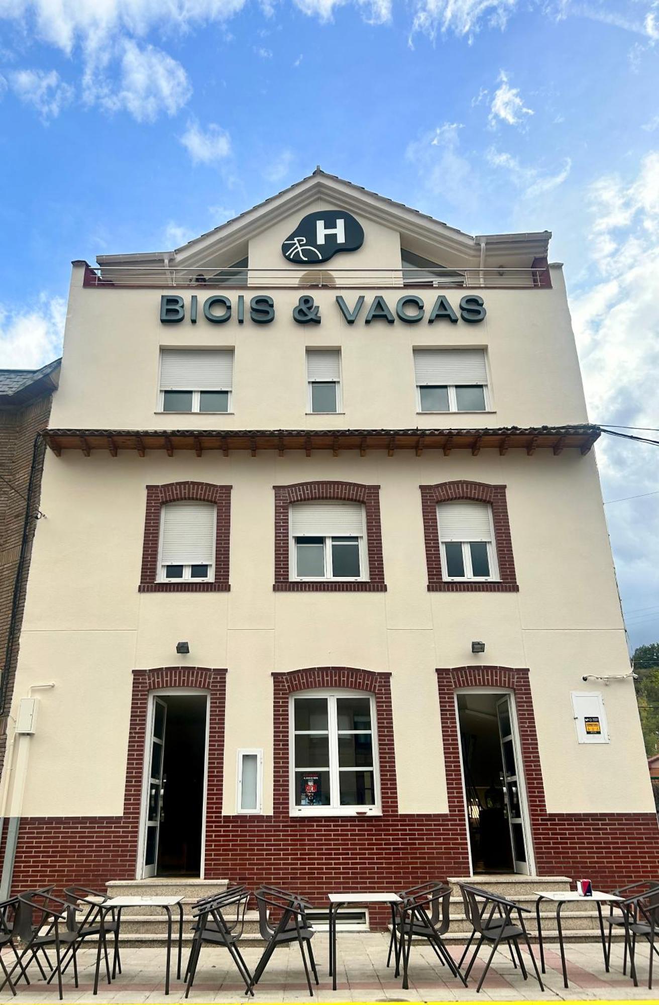 Bicis & Vacas Hotel La Pola de Gordon Exterior photo